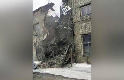 В Торжке рухнула стена здания - afanasy.biz - Тверская обл. - с. Видео