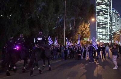 Акции протеста не стихают в Тель-Авиве и Иерусалиме: 30 человек арестовано полицией
