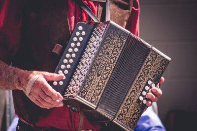 В Твери отметят День баяна, аккордеона и гармоники