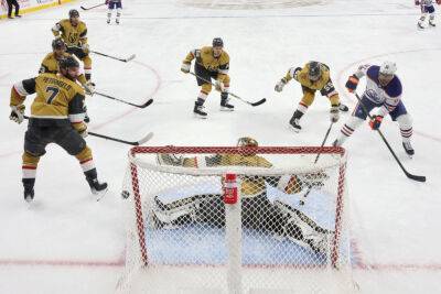 Бостон проиграл Нэшвиллу, Вегас пропустил семь шайб от Эдмонтона в НХЛ