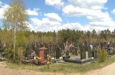 В Поминальные дни на кладбища не пустят: в Украине начали вводить строжайшие запреты перед Пасхой