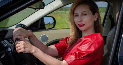 На что обращают внимание женщины при выборе нового авто — исследование