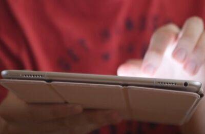 Школы по всей Украине начали оснащать Apple iPad: Федоров рассказал подробности