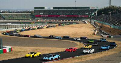 Более 250 суперкаров в одном месте: Lamborghini установили необычный мировой рекорд (фото)