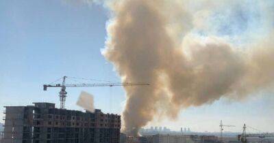 В Краснодаре прозвучало два взрыва: вспыхнул пожар в районе военного училища (фото, видео)