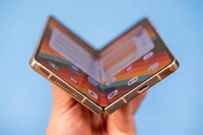 Samsung тестирует новый шарнир для Galaxy Fold 5 — красота в обмен на долговечность