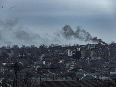 Владимир Зеленский - Генштаб ВСУ: Россияне не оставляют попыток оцепить Бахмут, в результате артобстрелов оккупантов погибли гражданские на юге Украины - gordonua.com - Россия - Украина - Луганская обл. - Купянск - Бахмут - Захват - район Украиной - Донецкая обл. - населенный пункт Белогоровка, Луганская обл. - Обстрелы