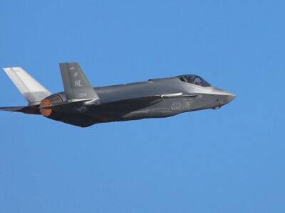Только половина истребителей F-35 готова к выполнению задач – Bloomberg