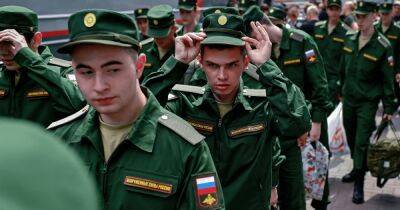 Как воюет армия РФ: "мобикам" дают наркотики, они идут по трупам товарищей, — полковник ВСУ