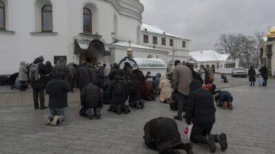 Монахи отказываются покидать Киево-Печерскую лавру