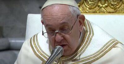 "Физическое страдание": Папу Римского срочно госпитализировали. В каком состоянии понтифик
