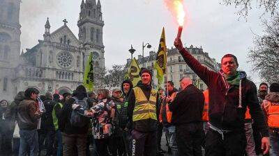 Названы экономические последствия французских протестов