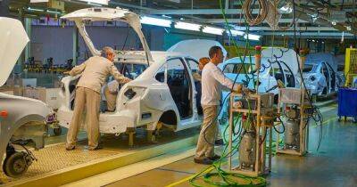 Российский "АвтоВАЗ" остановит производство из-за проблем с поставками запчастей