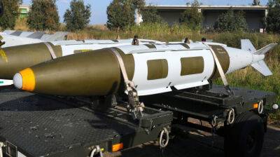 Воздушные силы Украины используют "умные" бомбы JDAM