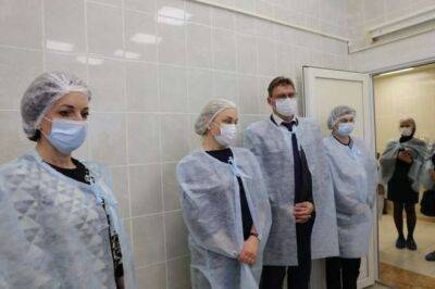 Мать Николая Лукашенко отправили инспектировать больницы