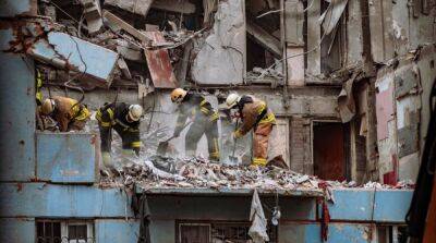 Ракетный удар по жилому дому в Запорожье: спасатели завершили разбор завалов