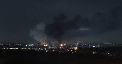 Взрыв в цеху: в Московской области горит коксогазовый завод (видео)
