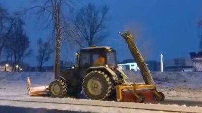В Киеве на уборку снега выехали 184 единицы техники