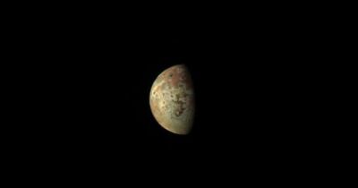 Мир покрытый вулканами. Аппарат NASA сделал лучшие снимки спутника Юпитера (фото)
