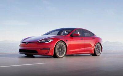 Tesla снова снижает цены на электромобили в США. Model S подешевеет еще на $5 000, а Model X – на $10 000