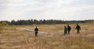 Бойцы "Эдельвейса" проверили работу дронов над российскими окопами (видео)