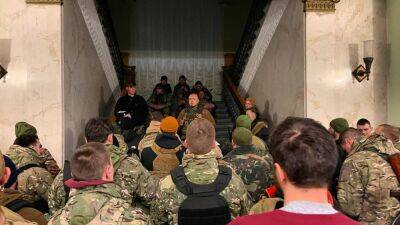 Ветеранам «Азова» и ультрасам в Харькове оружие раздали накануне вторжения
