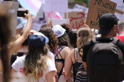 Израильтянки, протестуя против судебной реформы, создадут самую длинную в истории «живую цепь»