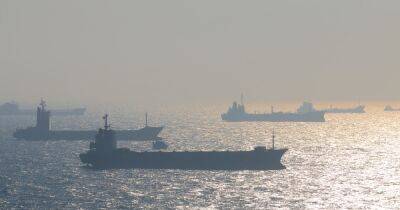 Россия развернула теневой флот на 600 судов для перевозки нефти, – исследование