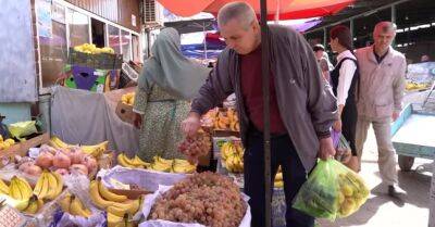 "Перец - 80 сомони, помидоры - 30 сомони". Жители Таджикистана сетуют на подорожание продуктов питания в Рамазан