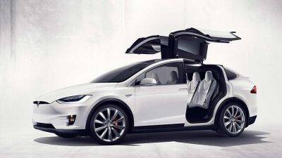 Tesla возглавила рейтинг самых дорогих автомобильных брендов мира