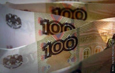 Крупнейшие банки в марте нарастили продажу валюты до 563 млрд руб.