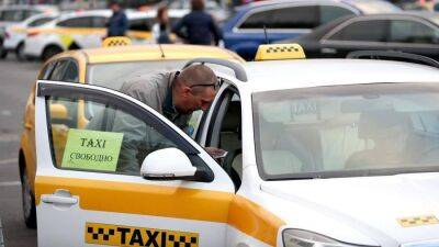 Разлюбишь кататься: таксисты просят ввести мораторий на медосмотр