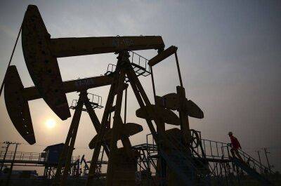 Сокращение добычи привело к падению цен на нефть