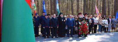 Помнить всё. Под Гомелем перезахоронили останки жертв геноцида белорусского народа