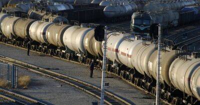 РФ из-за санкций впервые вынуждена экспортировать бензин и дизтопливо в Иран, — Reuters