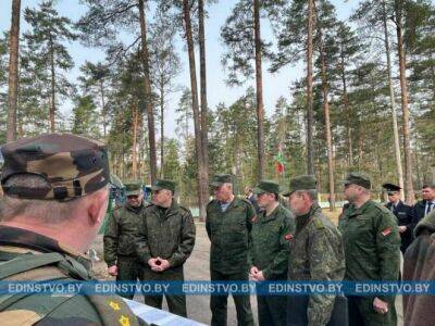 Александр Турчин - Александр Вольфович - Виктор Хренин - Виктор Гулевич - Губернатор Минской области не знает, как выглядит государственный флаг Беларуси - udf.by - Белоруссия - Минская обл.