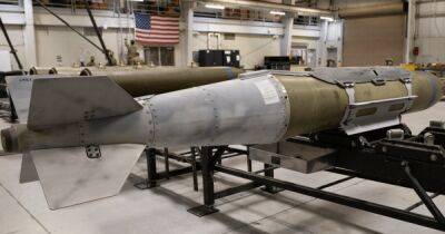 Не достигают цели: оккупанты глушат американские "умные" бомбы JDAM в Украине, — Politico