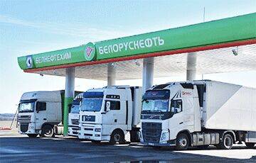 В Беларуси сократили количество АЗС для заправки фур из Евросоюза