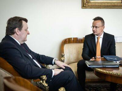 Сийярто в Будапеште встретился с главой МИД Беларуси ради "мира в Украине"