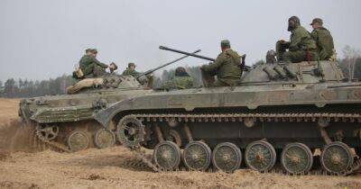 Отдельные части армии Беларуси перевели в высшую степень боевой готовности, — Генштаб (фото)