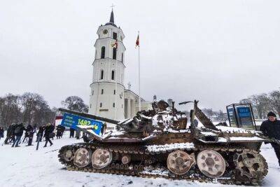 Прекращено досудебное расследование конфликта у танка на Кафедральной площади в Вильнюсе