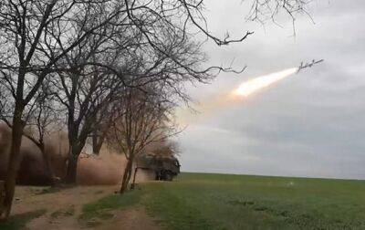 Появилось видео пусков ракет по крейсеру Москва