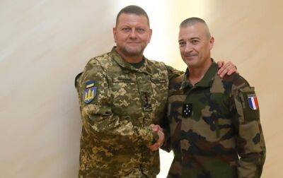 Генерал армии Франции впервые приехал в Украину