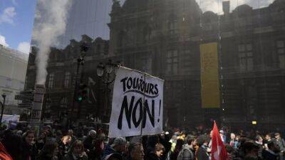 Франция: протесты против пенсионной системы продолжаются