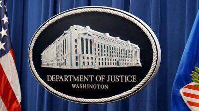 В США назначили суд над подозреваемым в "сливе" секретных документов Пентагона