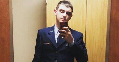 21-летний летчик Джек Тейшейра устроил исторический "слив" данных Пентагона: что о нем известно