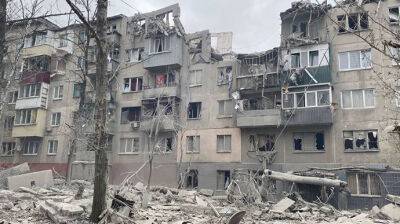 Россияне ударили по пятиэтажкам Славянска: один человек погиб