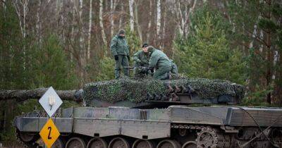 Быстро научились на Leopard 2: инструкторы из Норвегии похвалили украинских танкистов