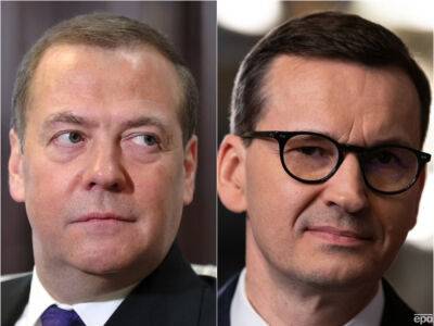 Медведев назвал Моравецкого "тупицей" и пригрозил Польше "исчезновением". Спецслужба страны призвала его продолжать сочетать алкоголь с наркотиками