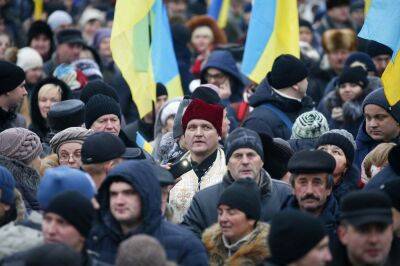 Нас все меньше: Кабмин ошарашил новыми цифрами населения Украины - чего ждать до конца 2023 года
